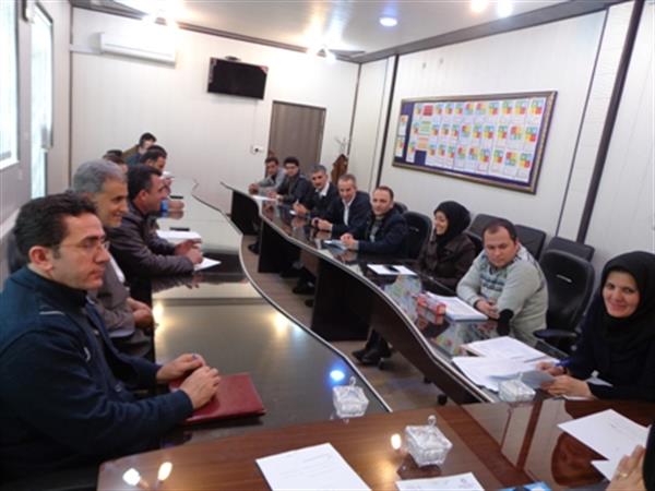 برگزاری کمیته تشویقات کارکنان ستادی شبکه ومرکزبهداشت شهرستان ومراکزبهداشتی درمانی تابعه
