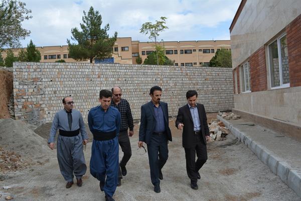بازدیدآقای دکتراختری مشاوررئیس دانشگاه علوم پزشکی کرمانشاه دراموراجرائی ازکلینیک تخصصی