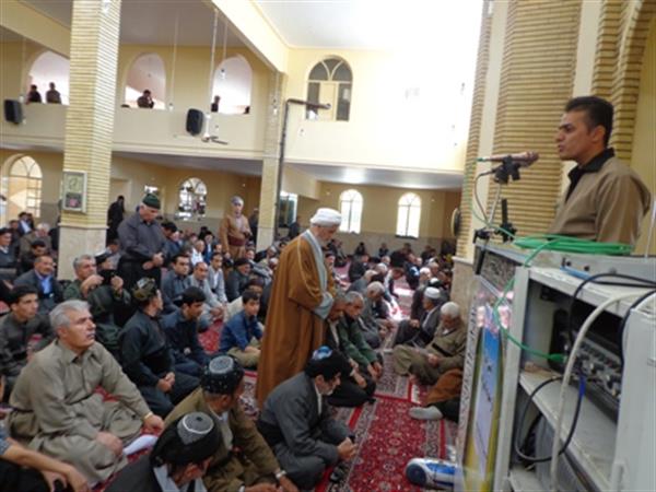 دکتر حسینی ریاست بیمارستان حضرت رسول(ص)سخنران قبل ازخطبه های نمازجمعه این هفته بودند